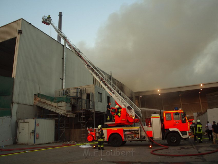 Feuer5 Koeln Niehl GVG Geestemuenderstr P501.JPG
